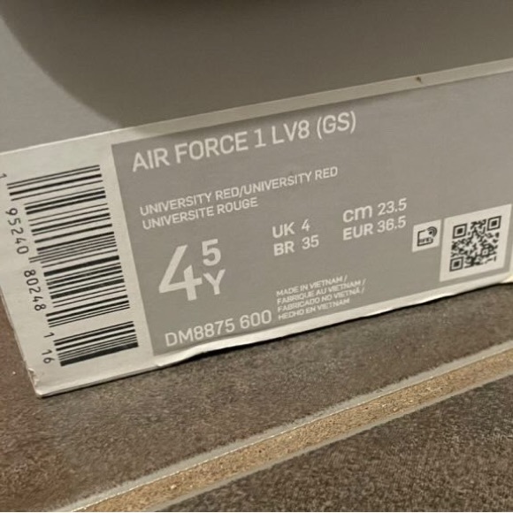 red airforces tripple red - Picture 3 of 7